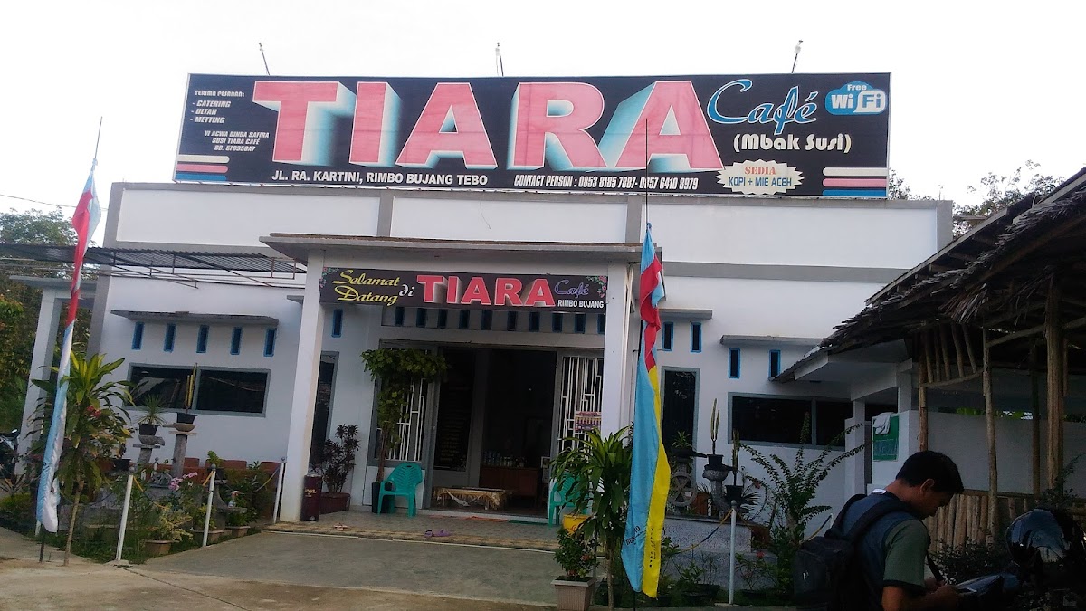 TIARA CAFE