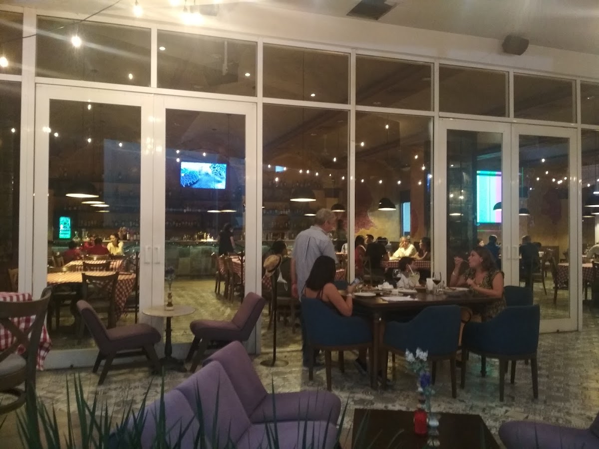 Vía Lucca Ristorante