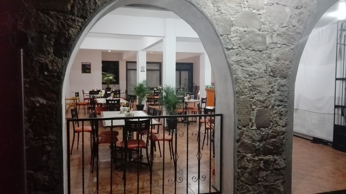 RESTAURANTE 'LOS TOÑOS'