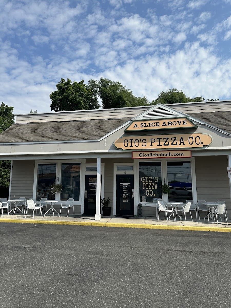 Gio's Pizza Co.