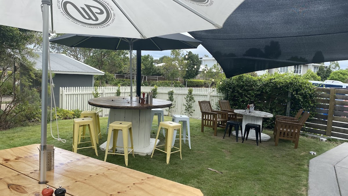 Izba Espresso Bells Reach