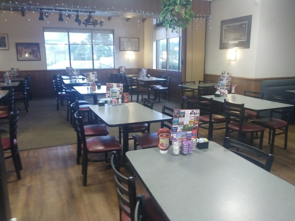 Winners Circle Restaurant