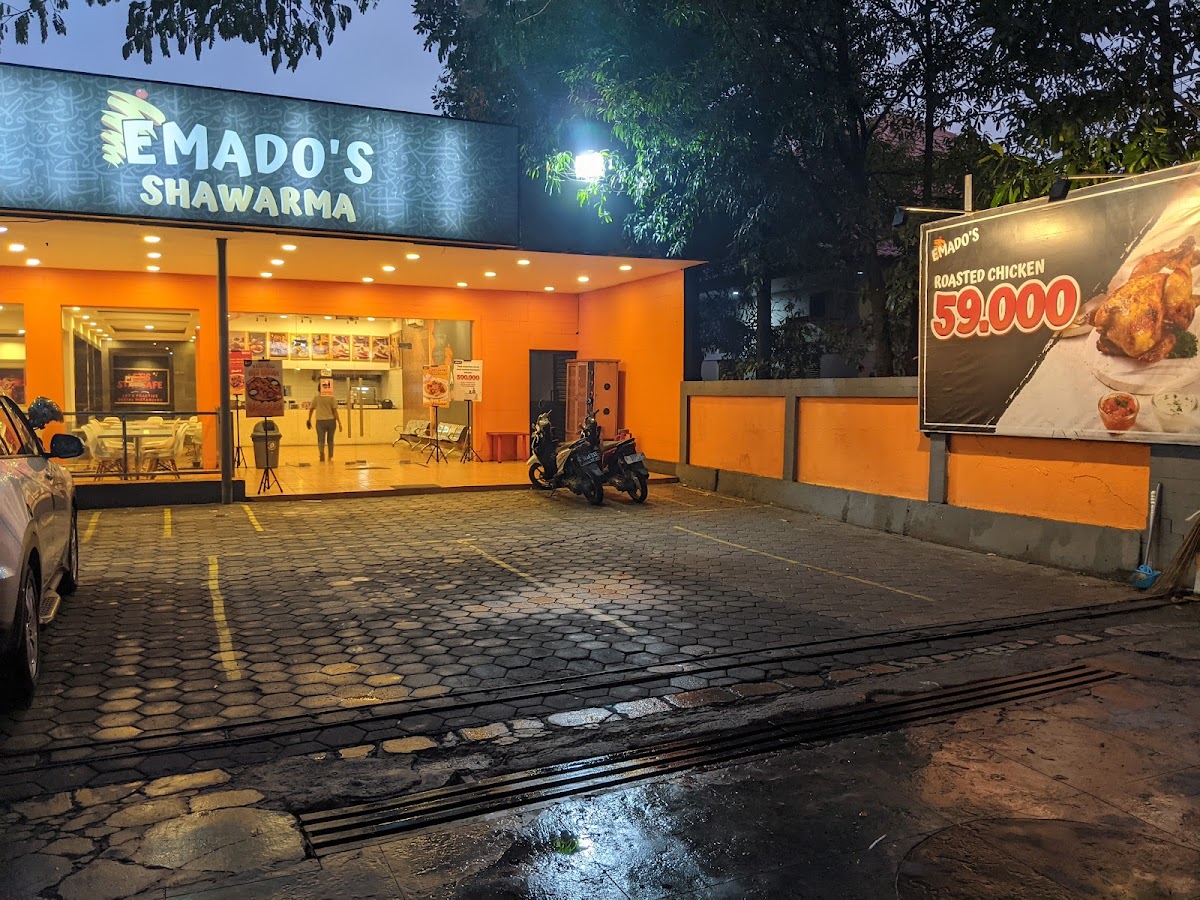 Emado's Shawarma Riau