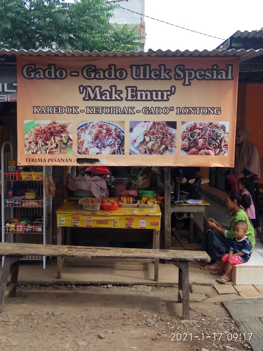 Gado-gado ulek mak emur