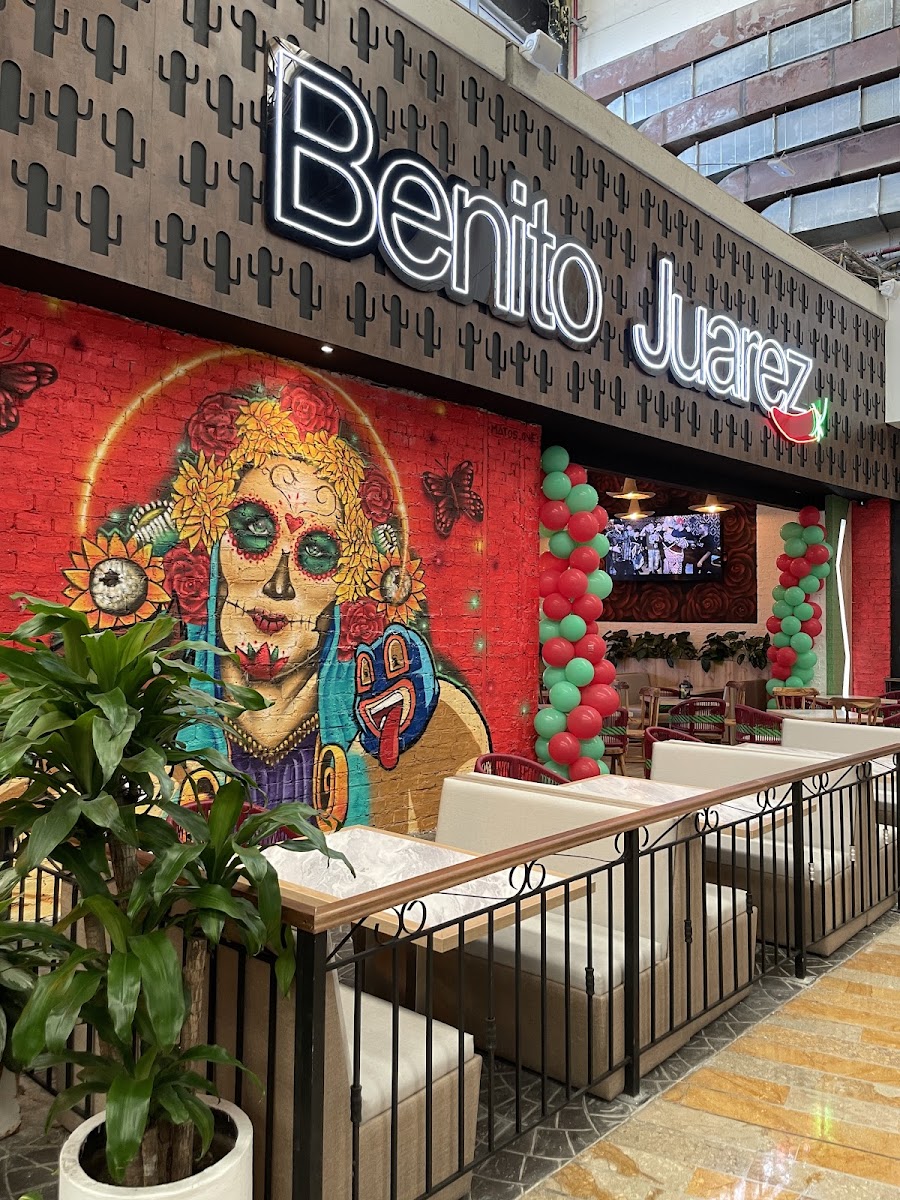 Benito Juárez Tex-Mex & Margarita CC VIVA