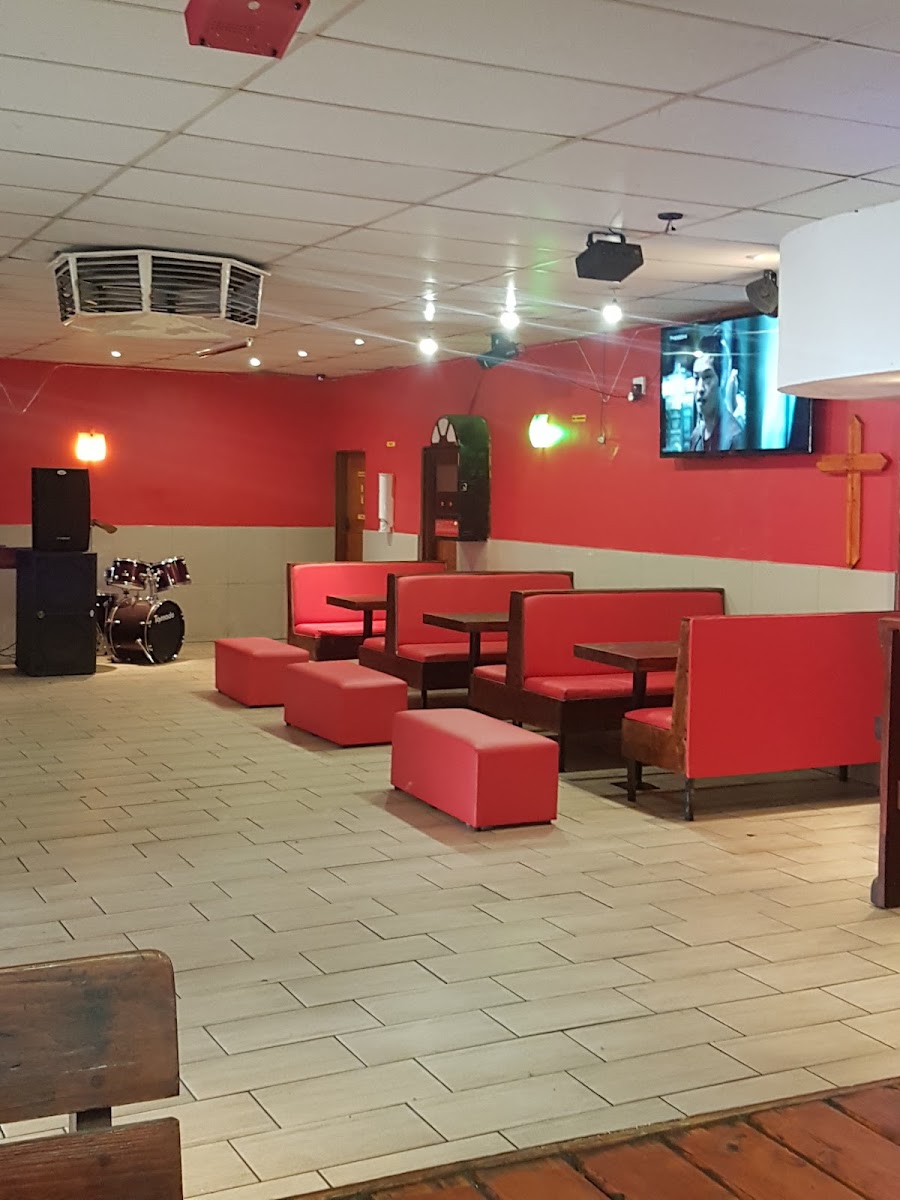 Vogabong Food Hyper Restaurant