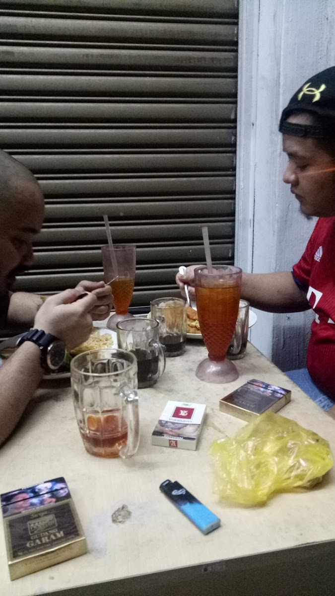 Kedai Ayam Penyet Dan Goreng' Pakwan