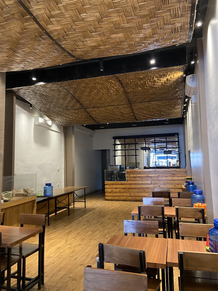 CAFE AGORA DAN BEBEK SOLOK