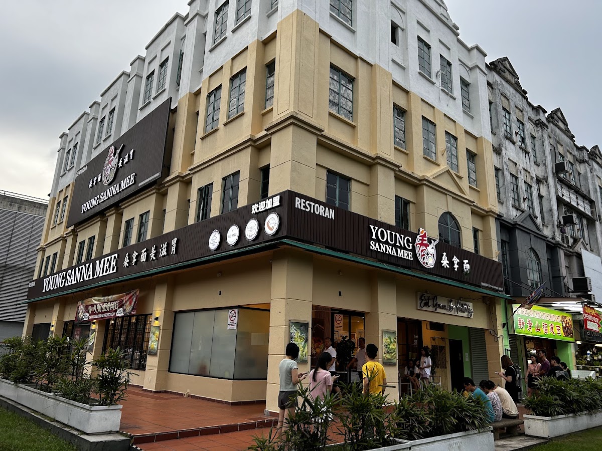 Young Sanna Mee (Kota Kemuning)