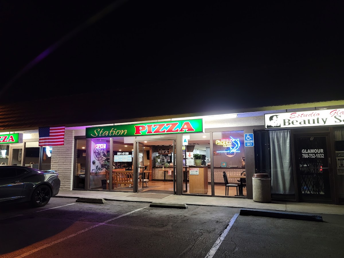 Station Pizza