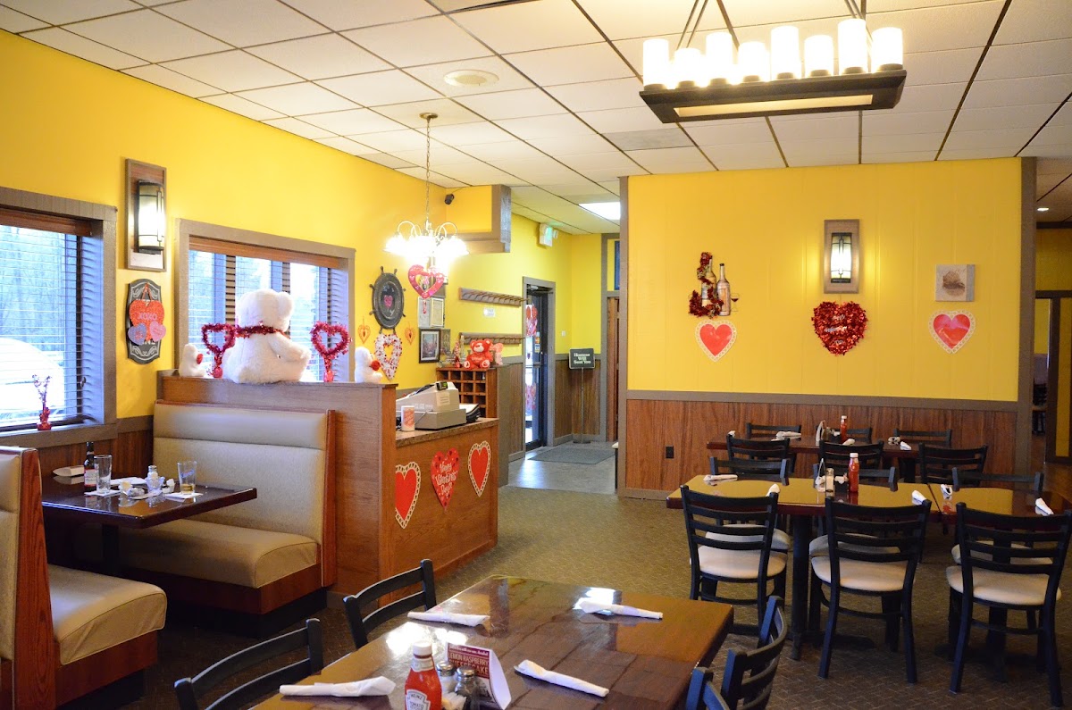 Anglers Restaurant & Proper Pour