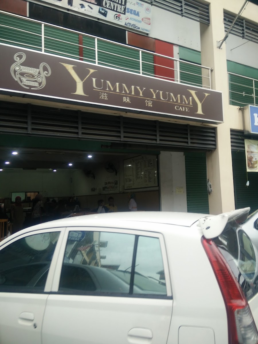 Yummy Yummy Cafe