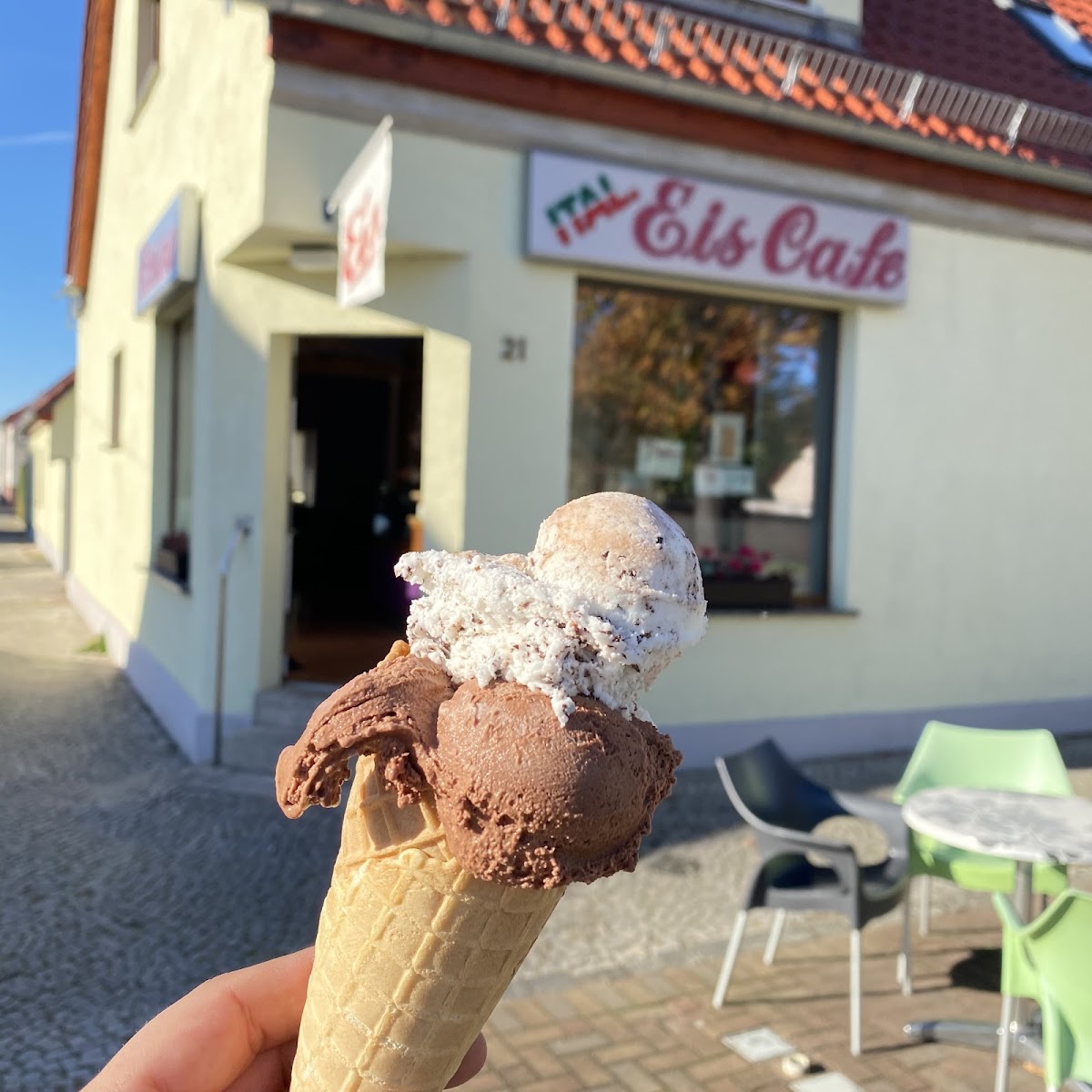 Peter Rickert Eiscafé Riviera