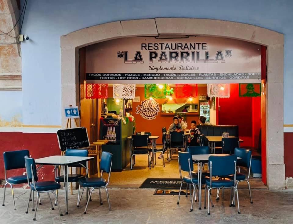 La Parrilla, Restaurante