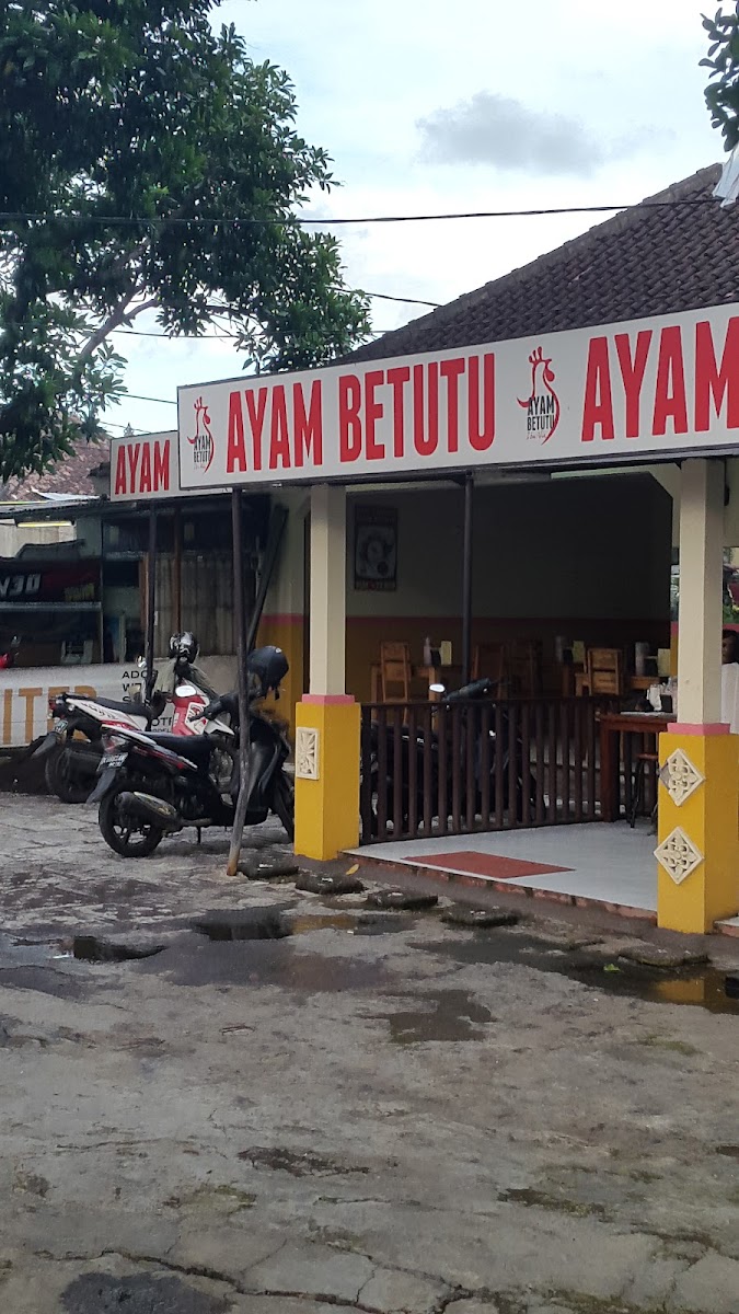 Ayam Betutu Ibu Nia Renon Denpasar