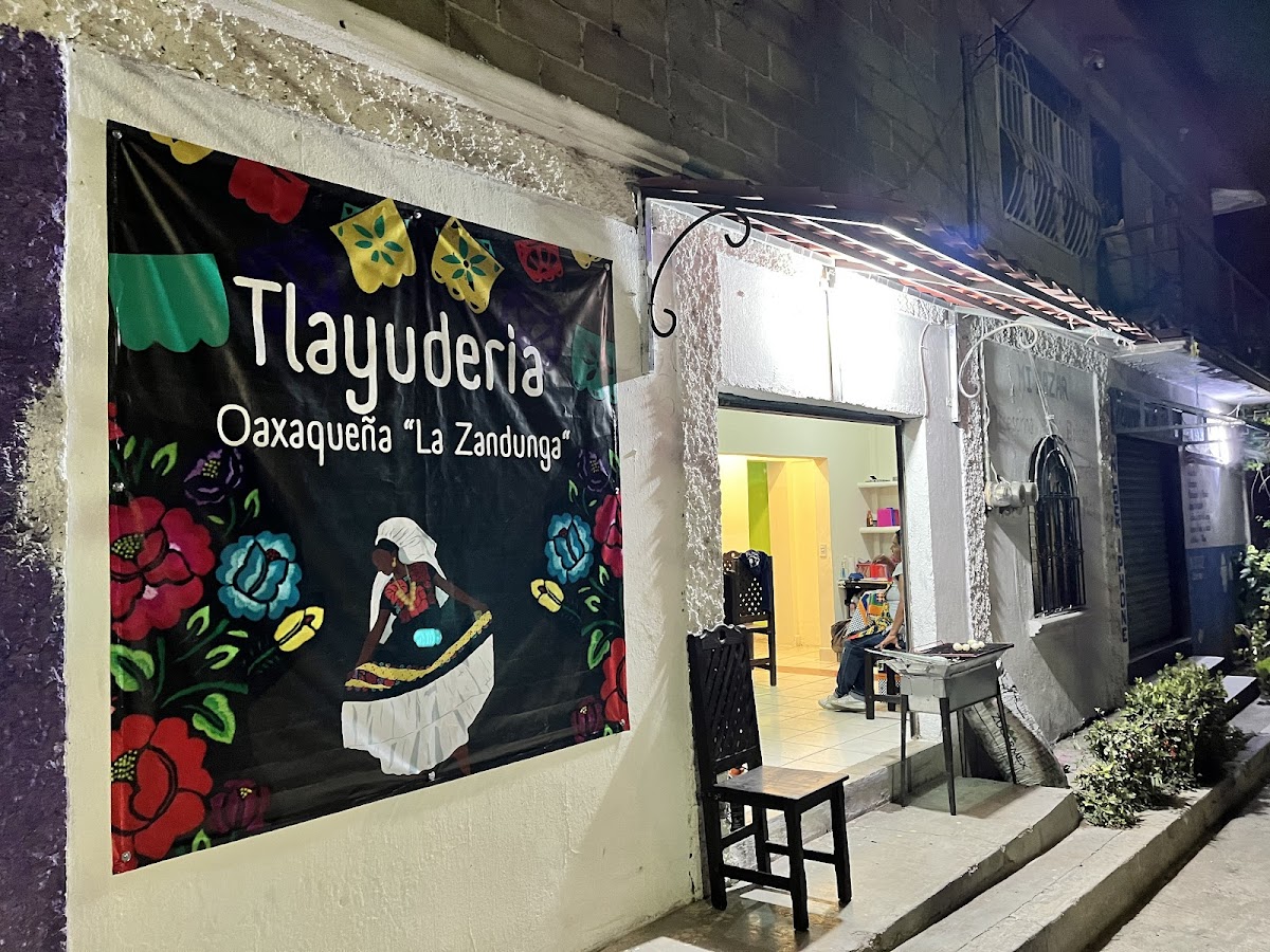 Tlayuderia Oaxaqueña “La Zandunga “