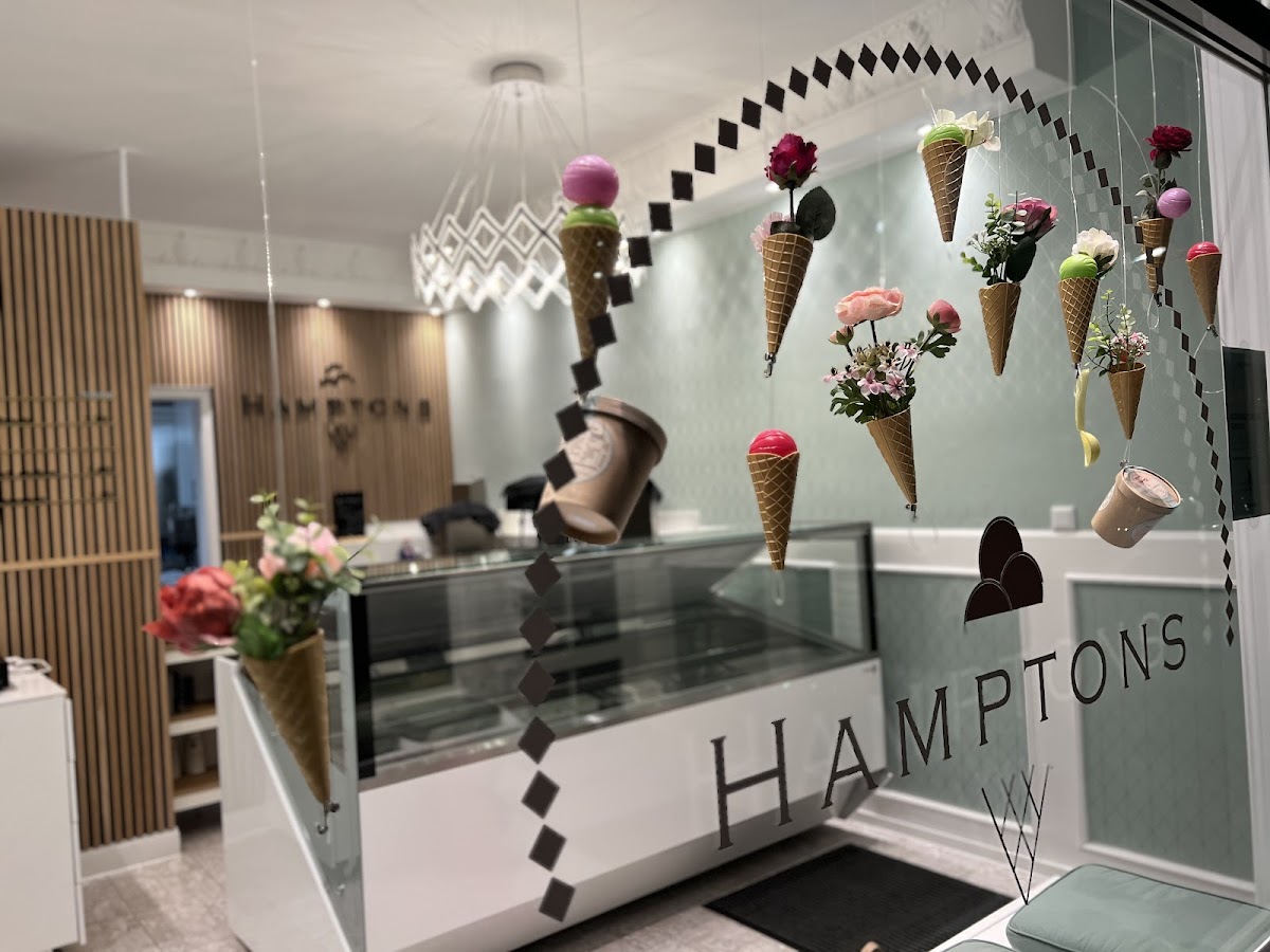 Hamptons Eis & Café