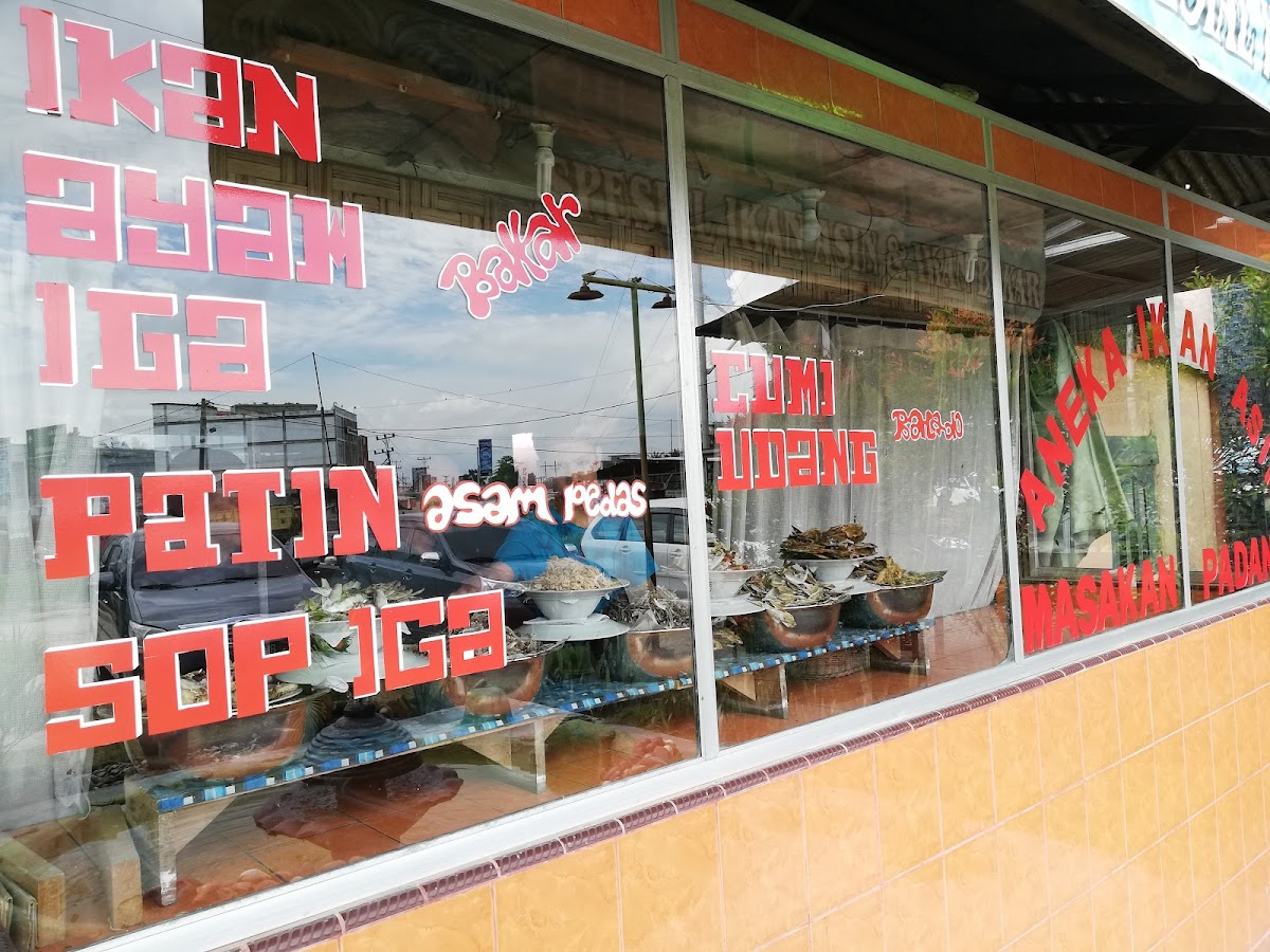 PN Lesehan Spesial Ikan Bakar & Ikan Asin