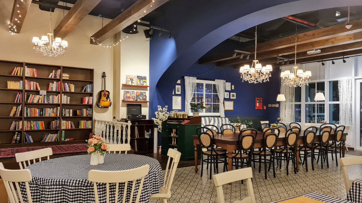 Moreish Restaurant & Cafe