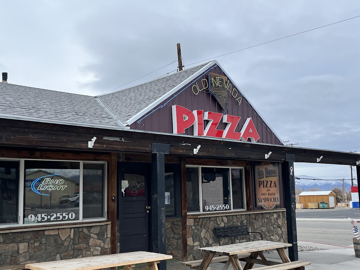 Old Nevada Pizza