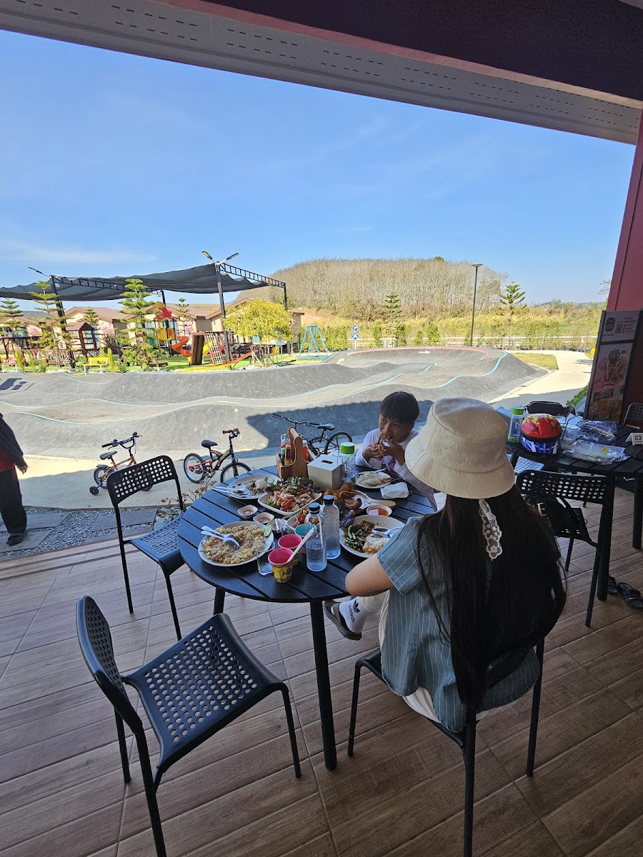 จุดรวมพลเด็กเขาค้อ Cafe