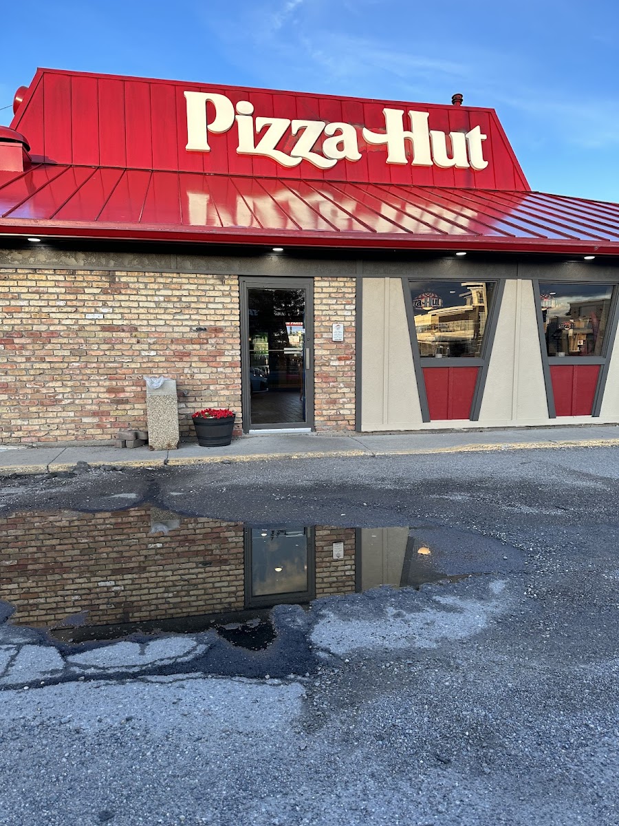 Pizza Hut
