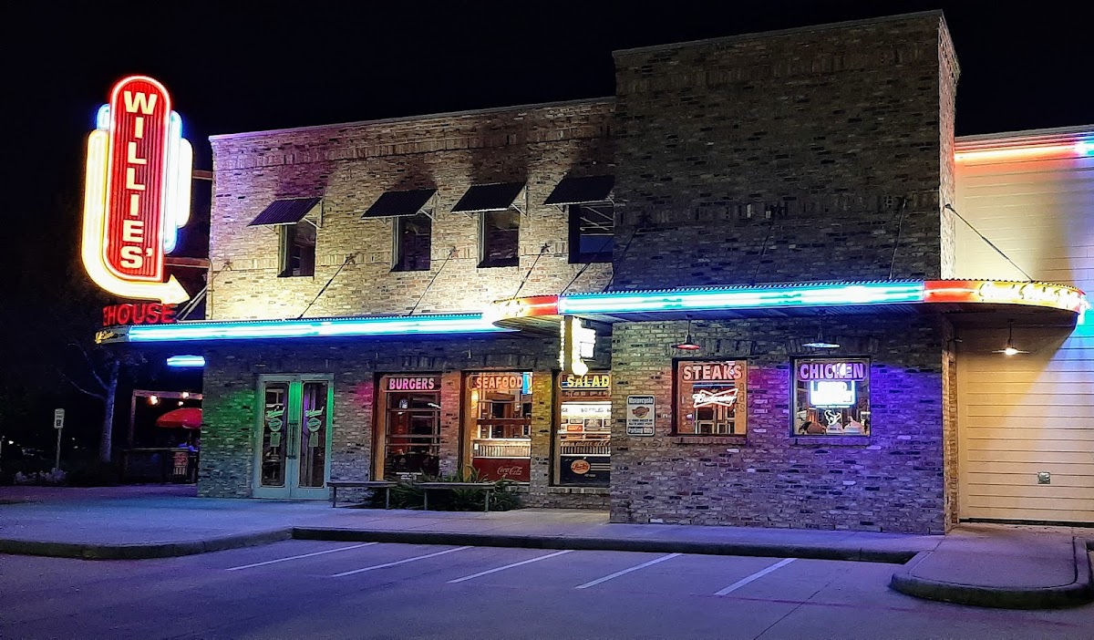 Willie's Grill & Icehouse