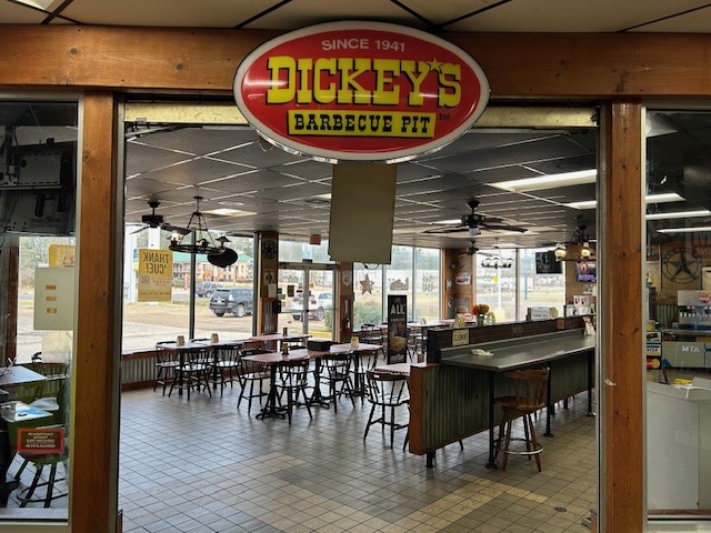 Dickey's Barbecue Pit