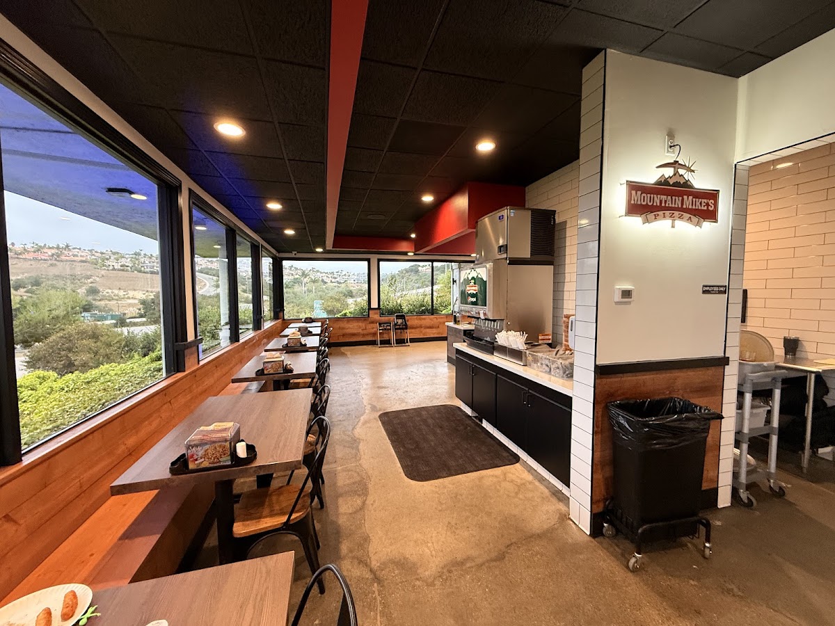 Mountain Mike's Pizza