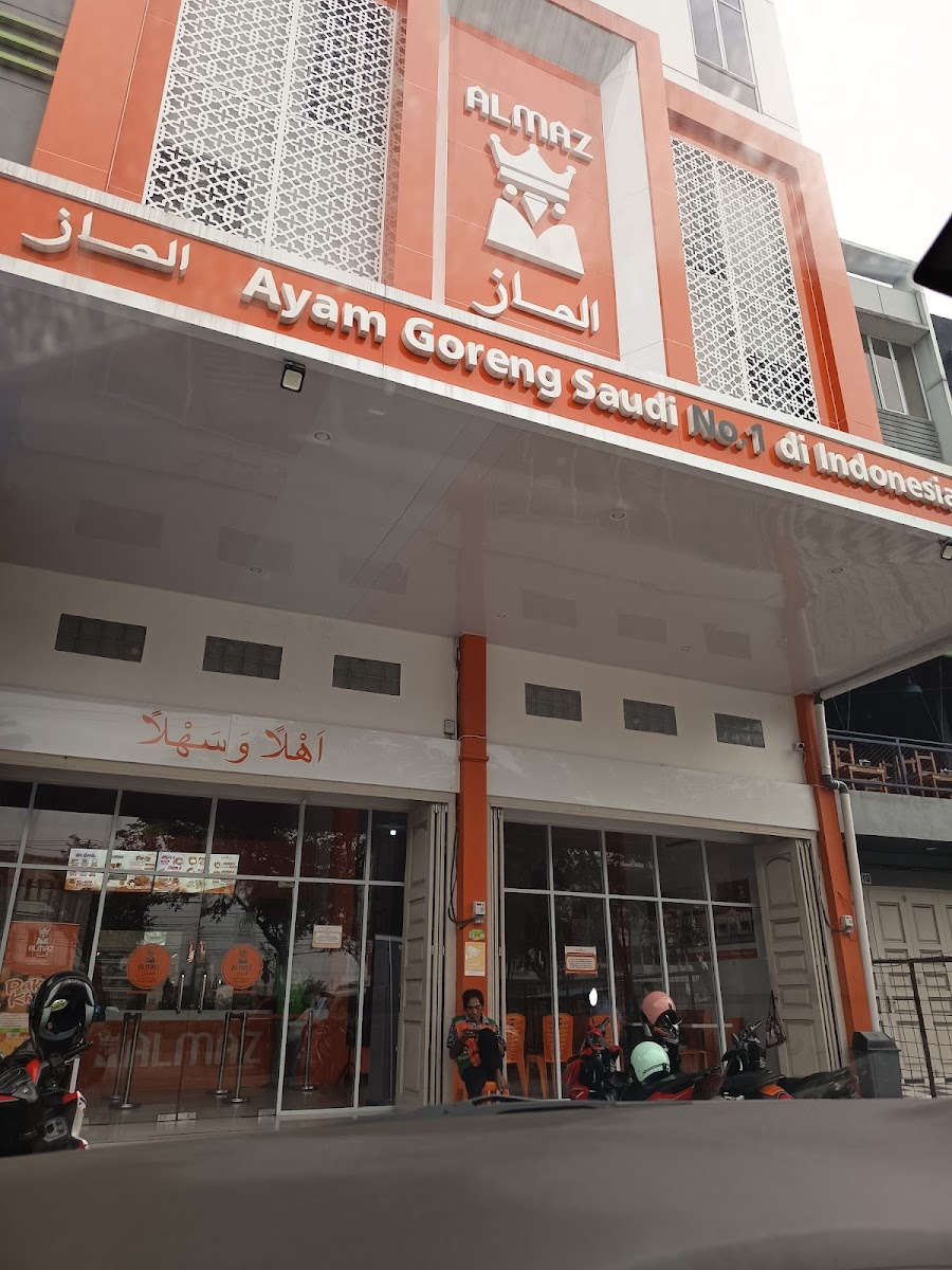 Almaz Fried Chicken - Arifin Ahmad Pekanbaru