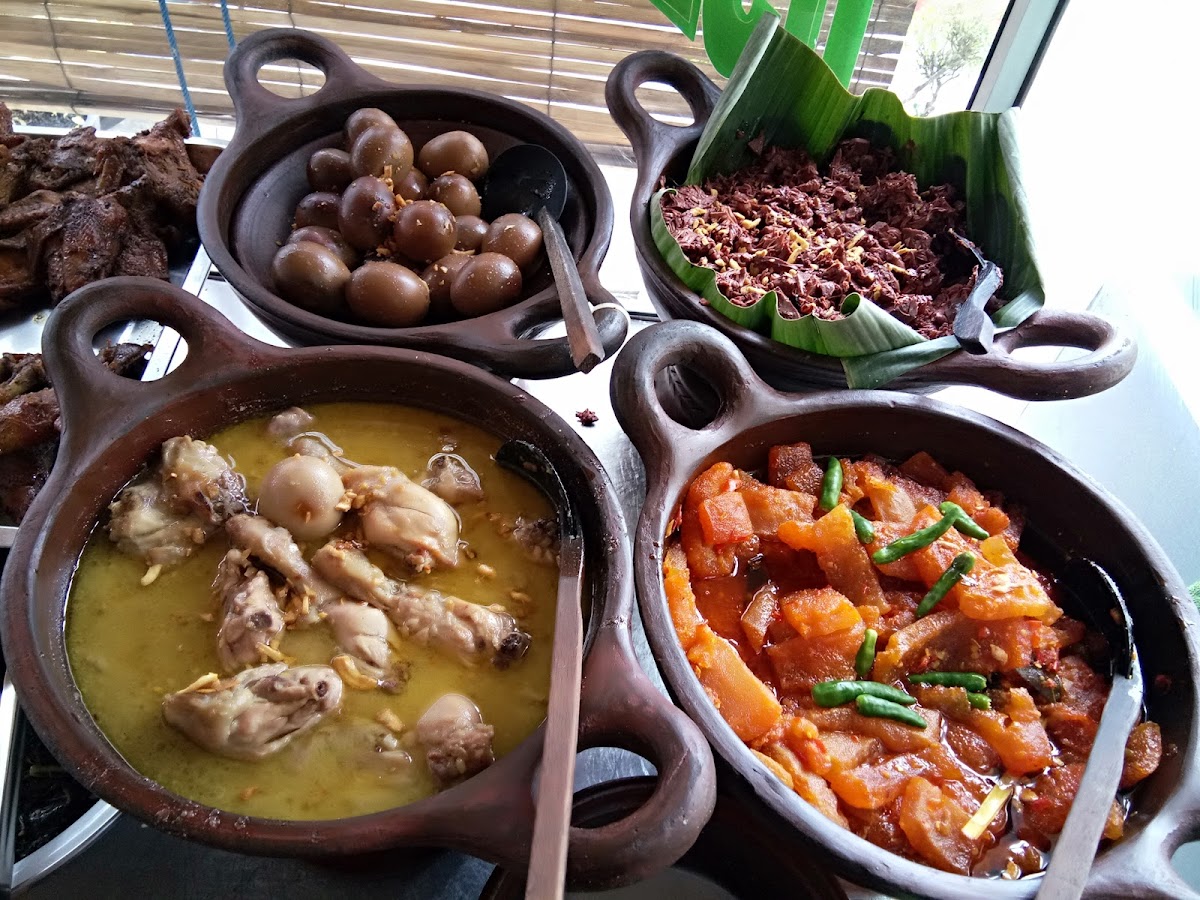 Gudeg Asli Jogja Bude Yah