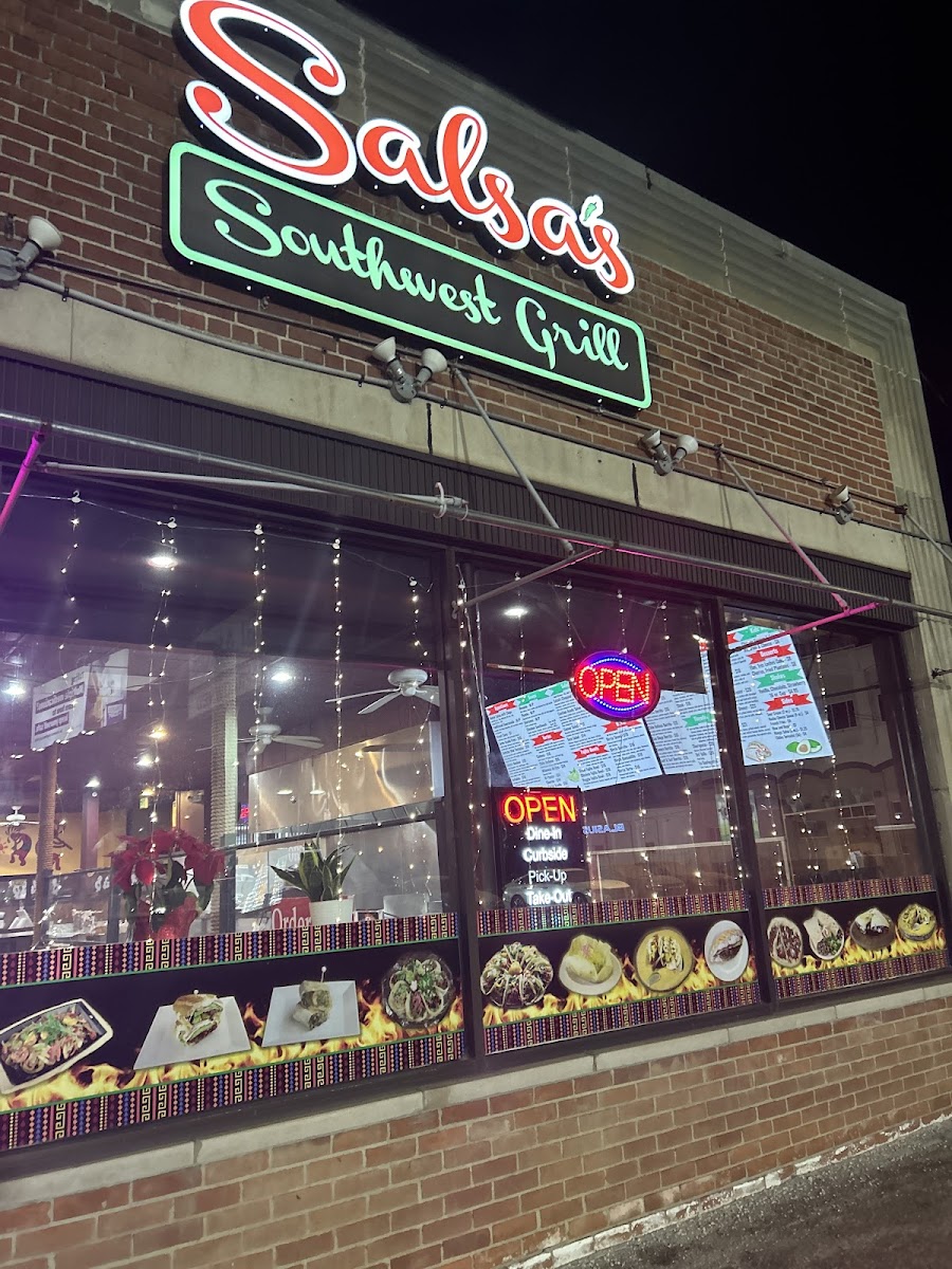 Salsas 7 Southwest grill