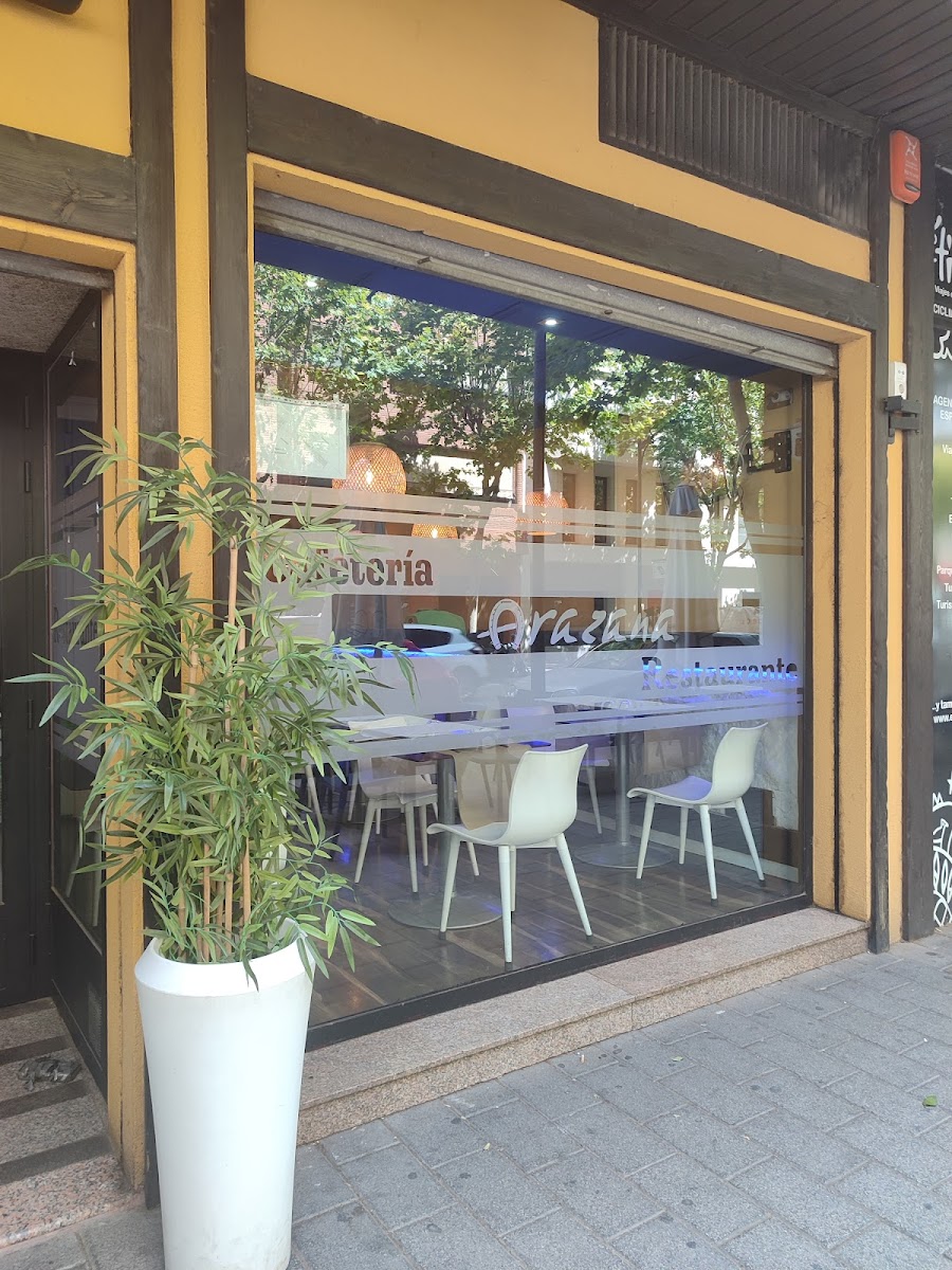 Restaurante con Menú en Albacete - ARAZANA