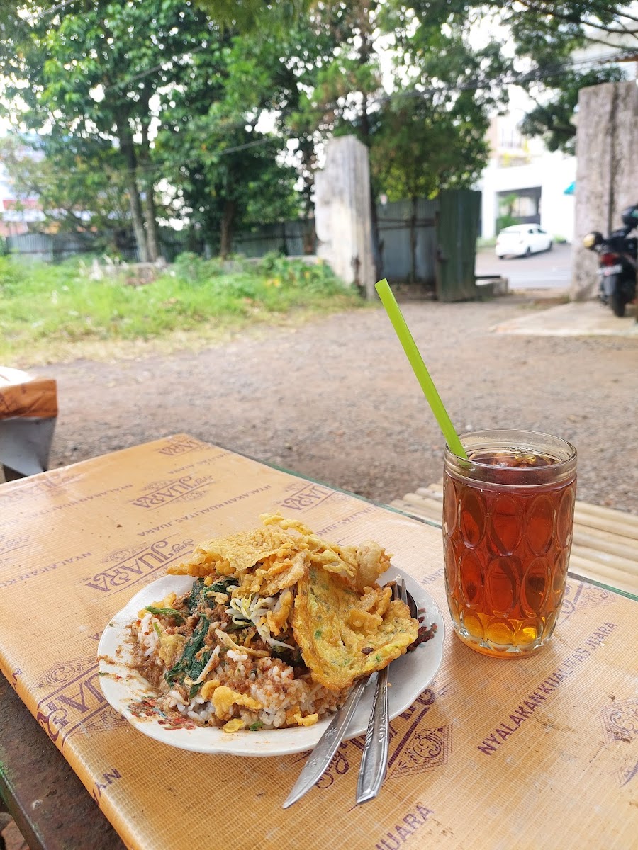 Warung Pecel Mami (Khas Madiun)