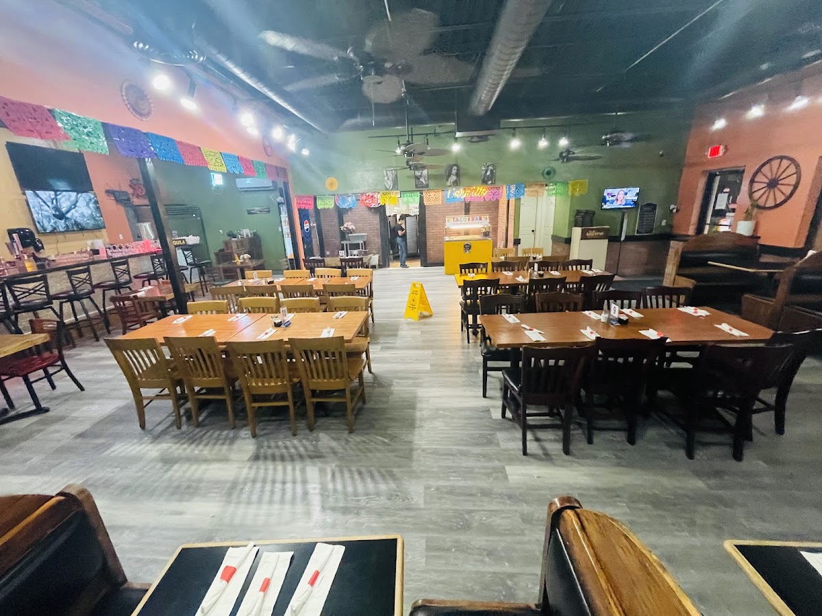 Los Potrillos Mexican Bar & Grill