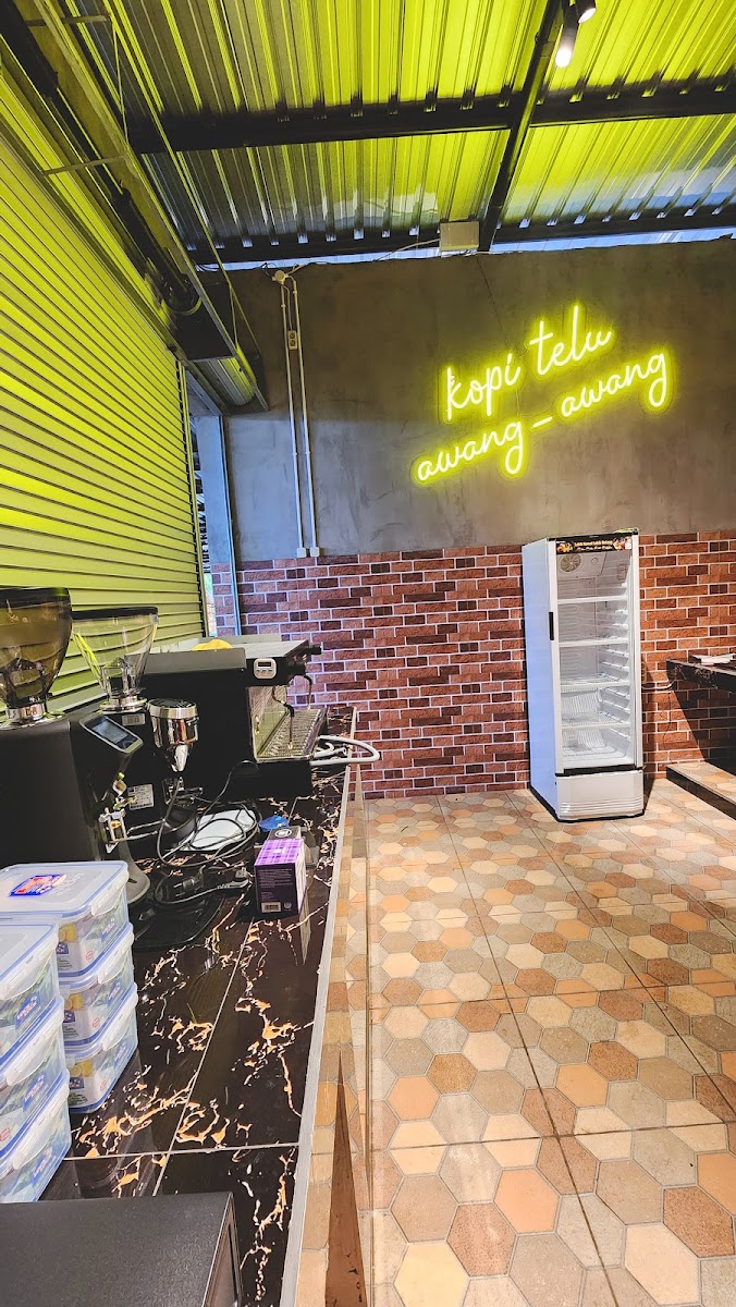Kopi Telu Awang Awang