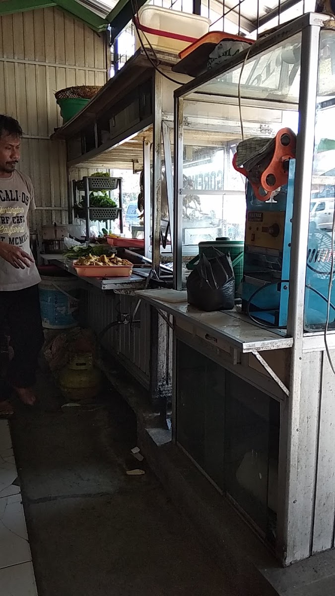 Goreng Bakar Ayam Dan Soto LAKSANA
