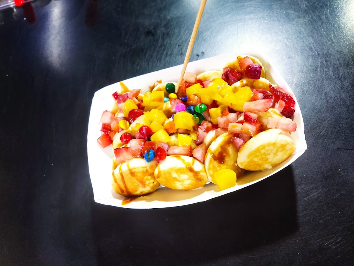 Los Perrones Hot Dogs