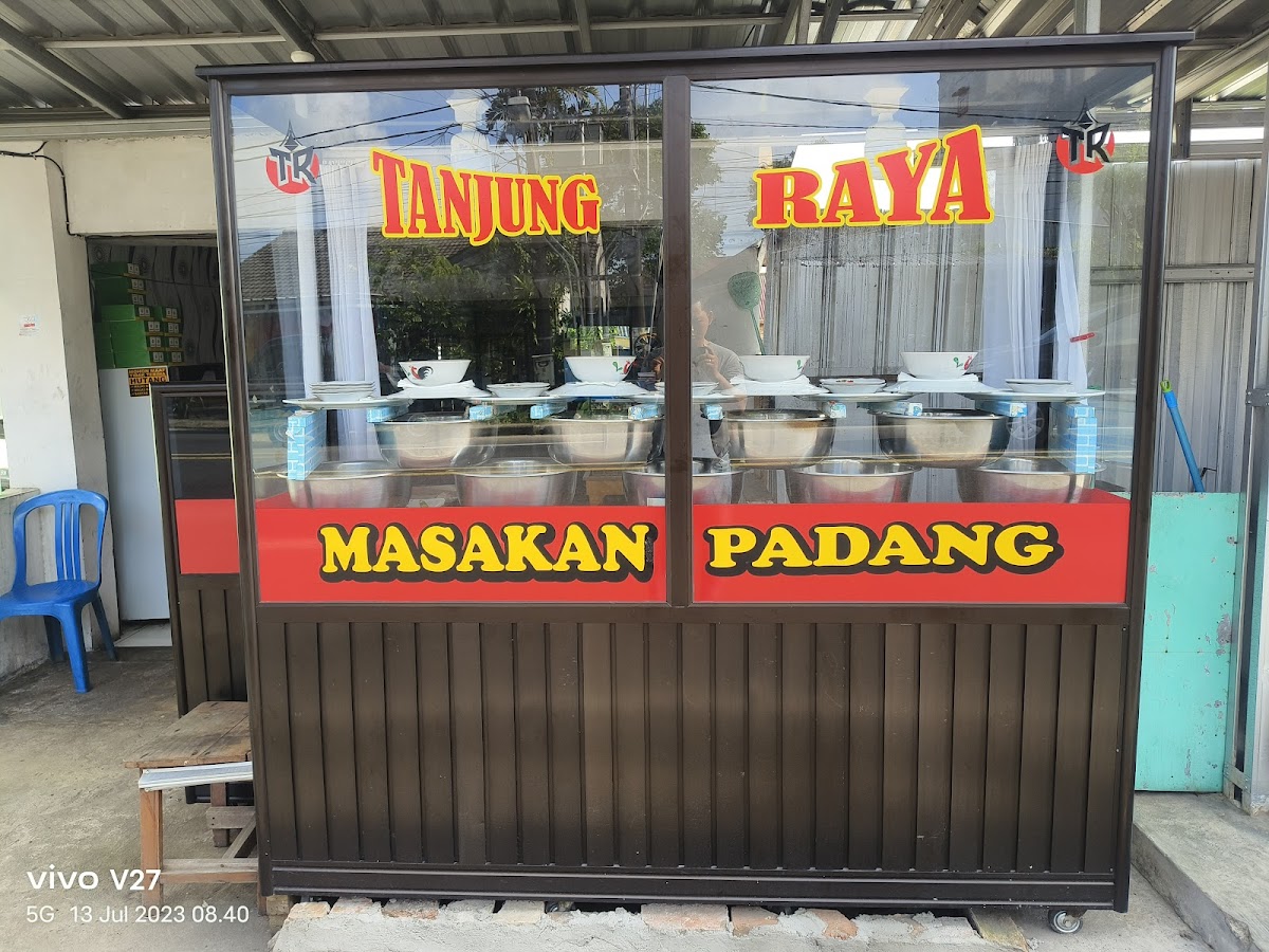 Rumah Makan Padang Tanjung Raya