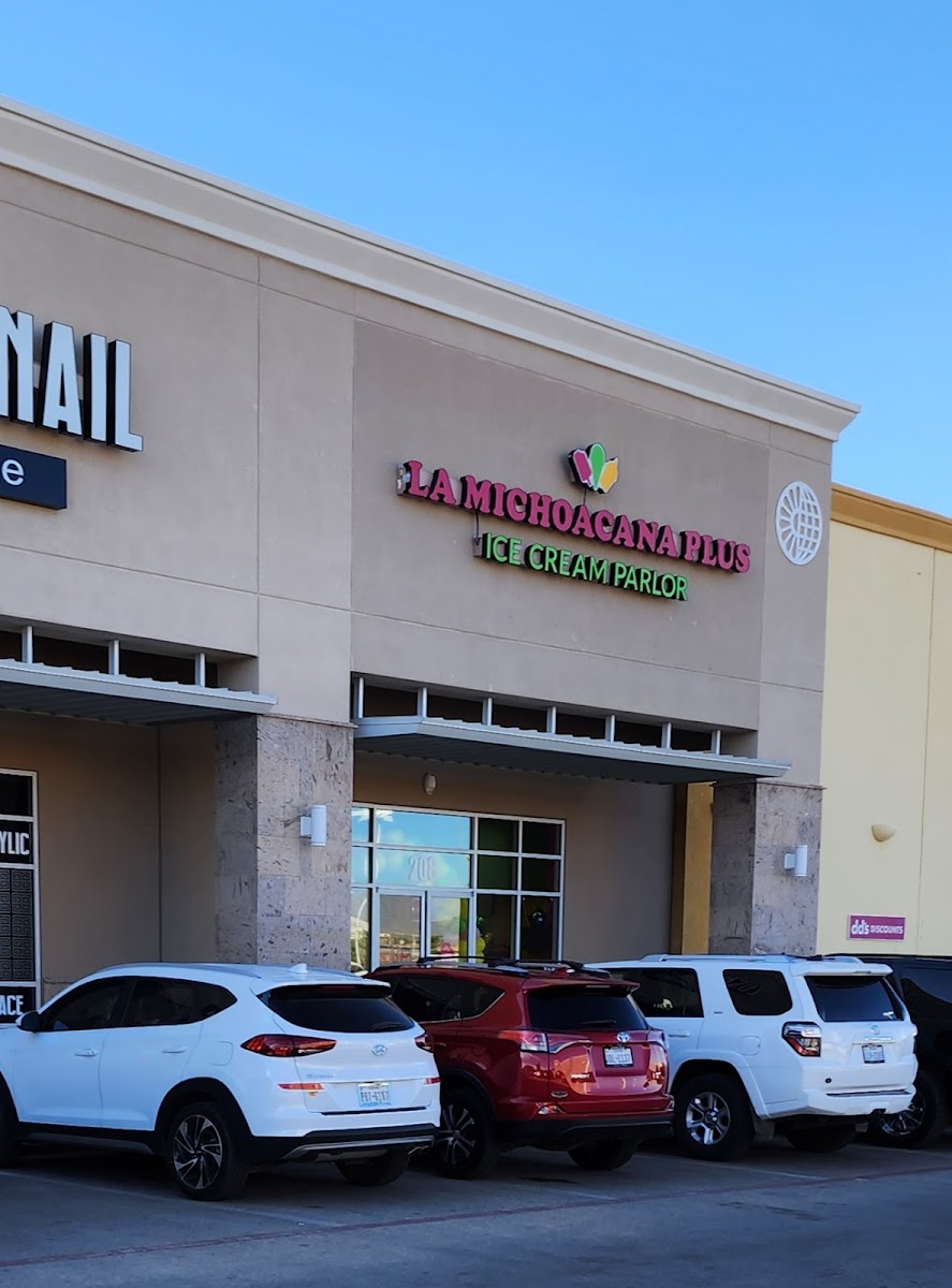 La Michoacana Plus Ice Cream Parlor