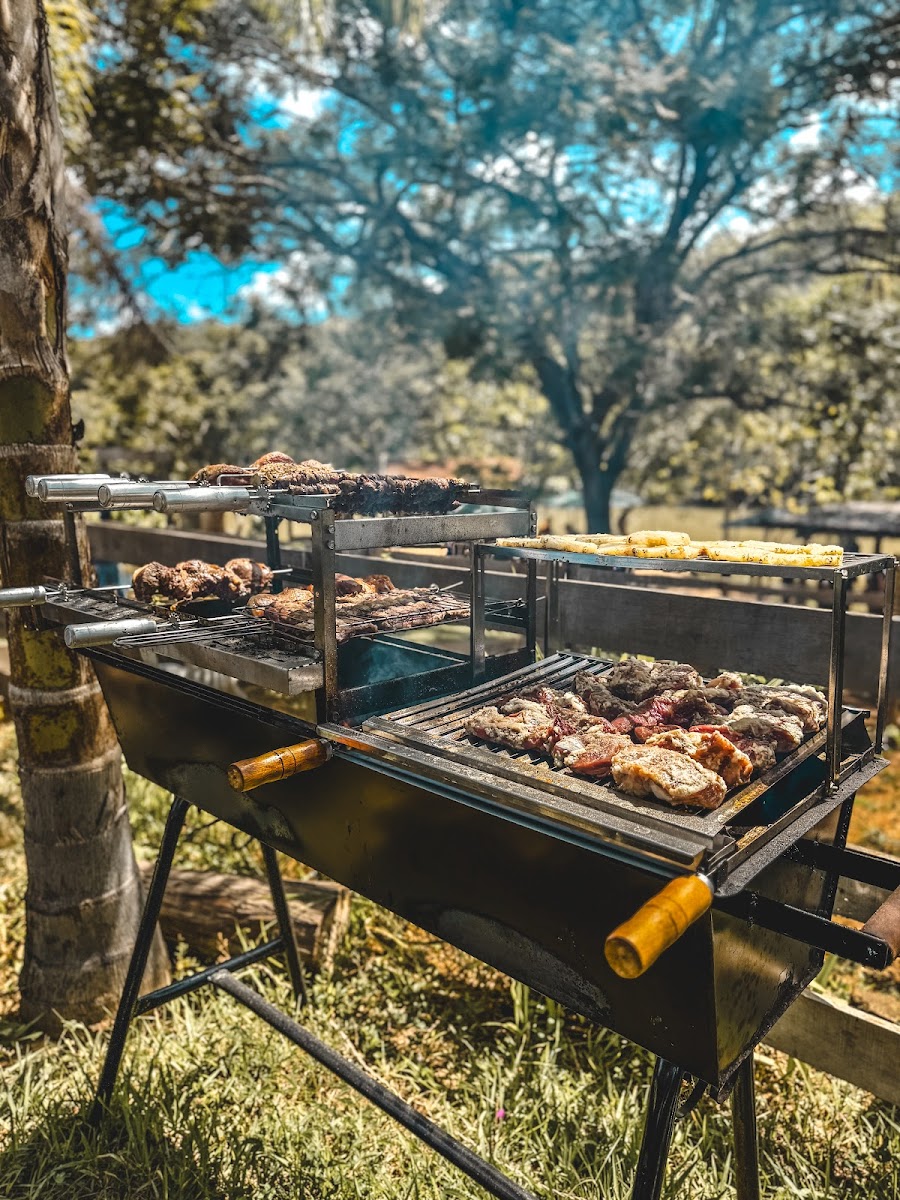 Fazenda Silveira Restaurante Rural Ltda