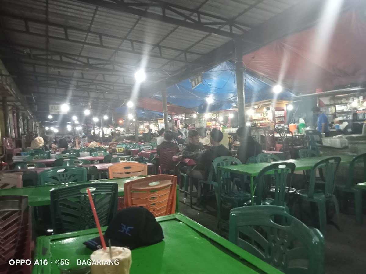 Tenda Biru Pajak Batu