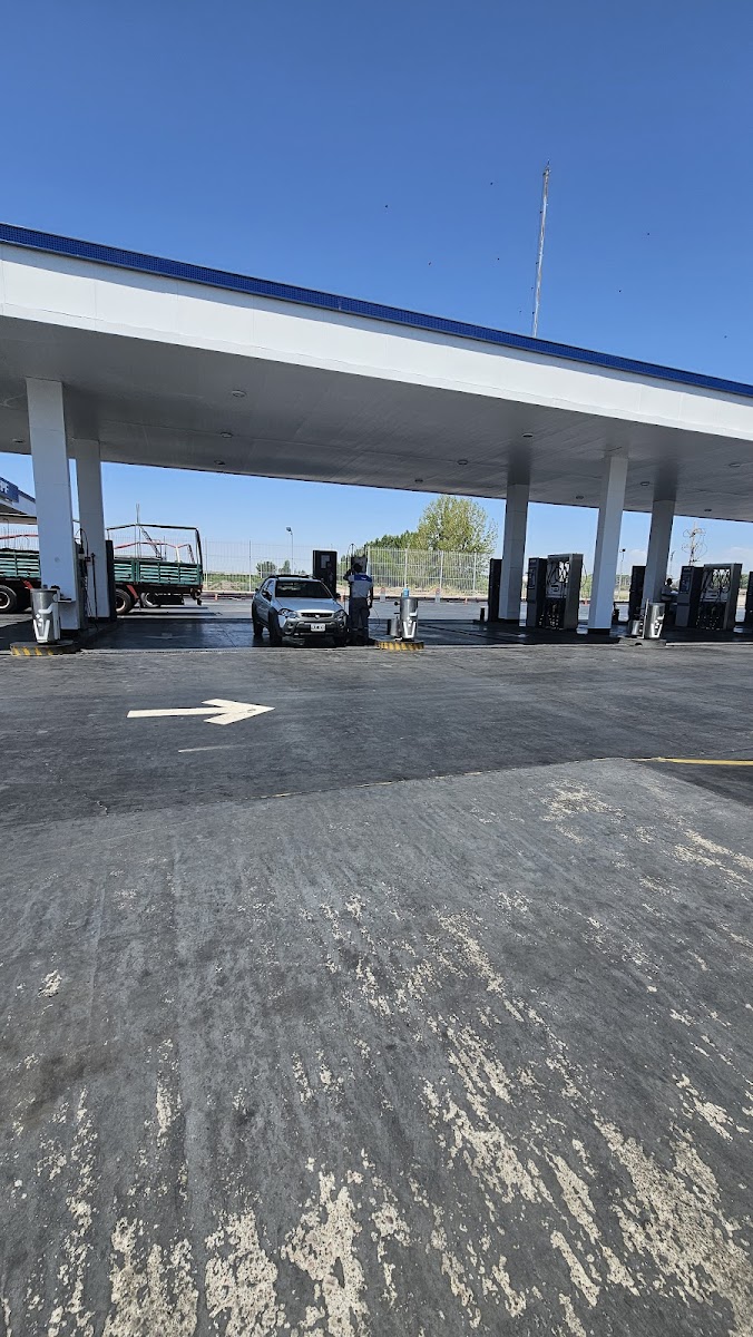 ServiCompras & Café YPF Perdriel 2, GNC