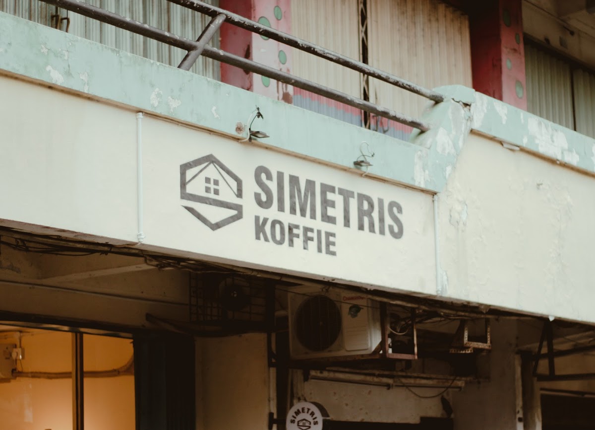 SIMETRIS KOFFIE