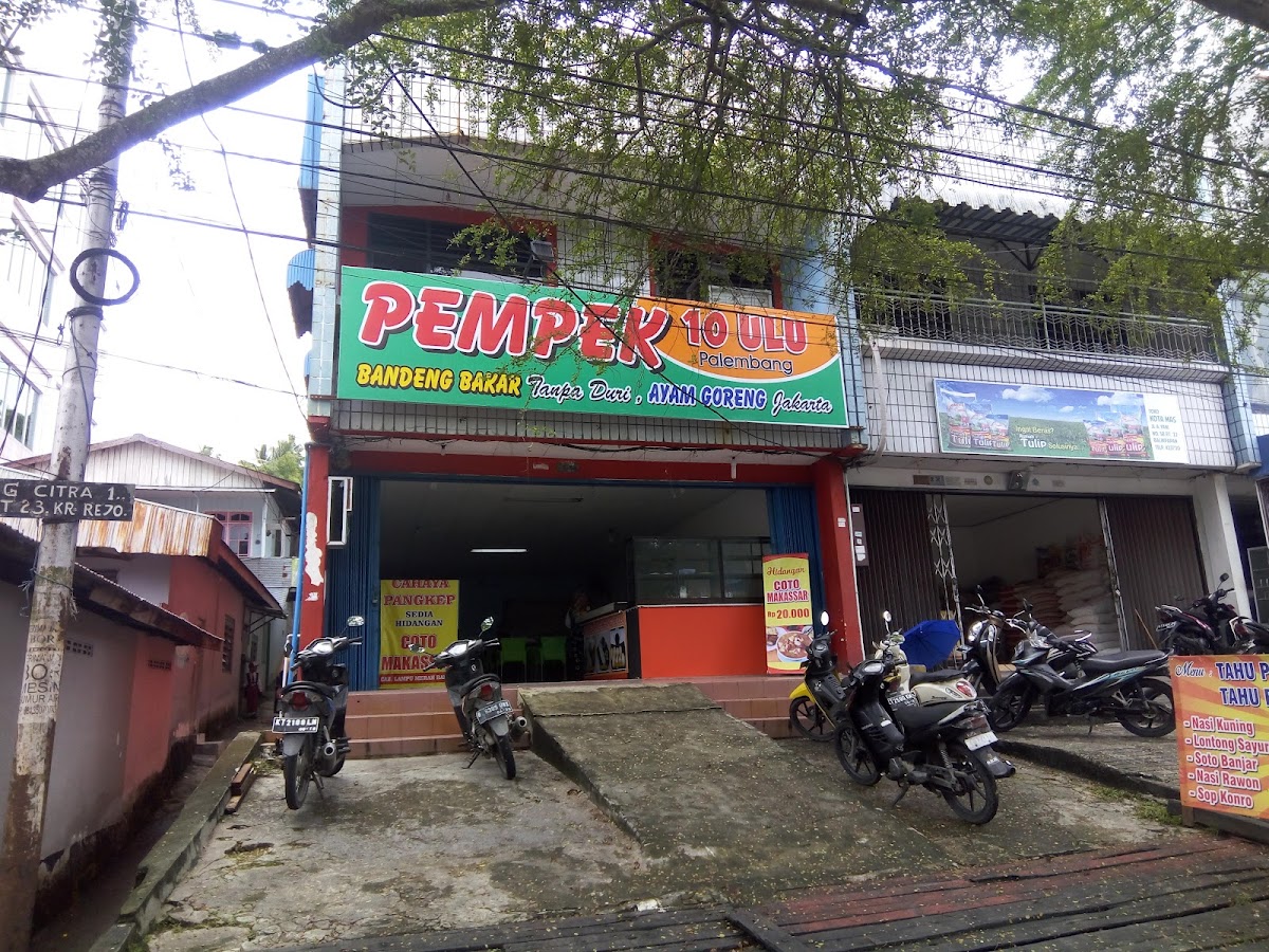COTO MAKASSAR & SOP KONDRO BUNDA MIA