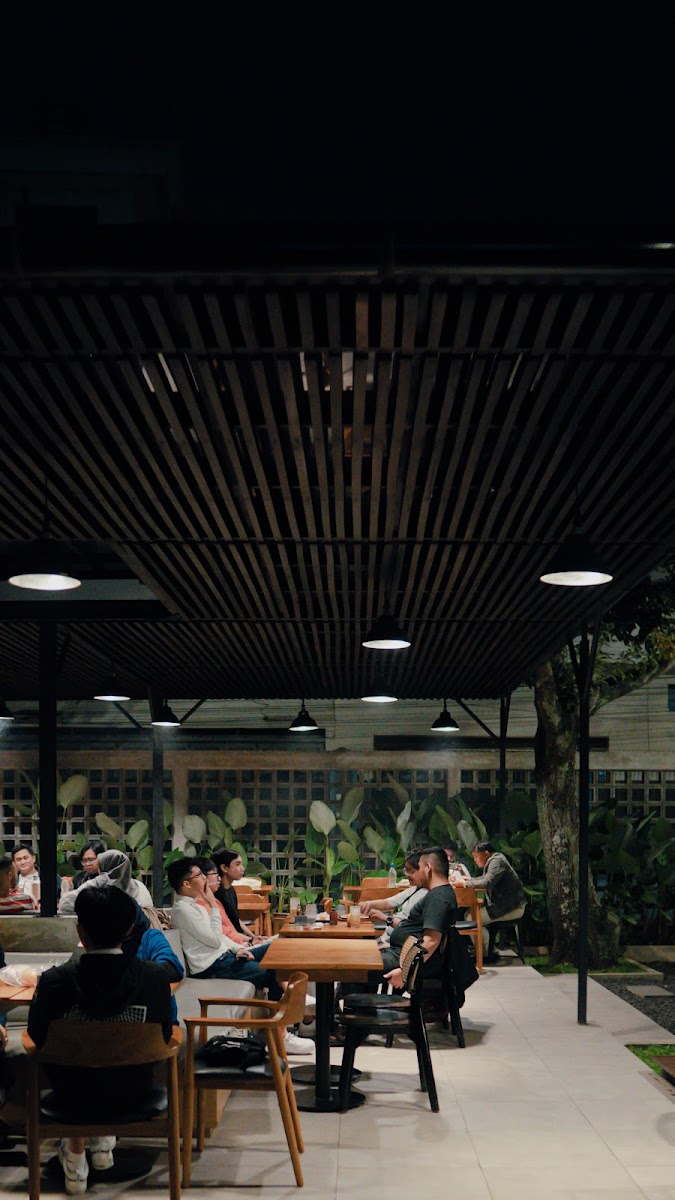 Paragraph Coffee and Eatery