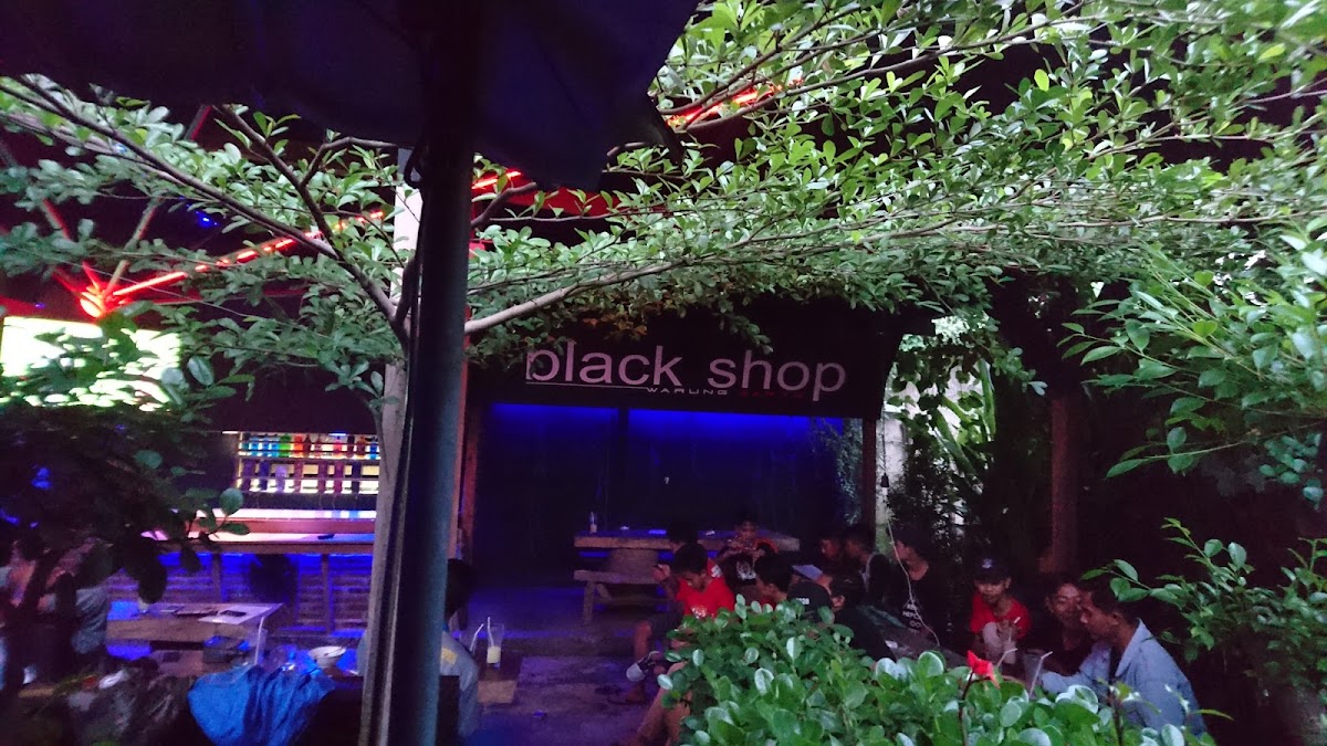 Black Shop Cafee