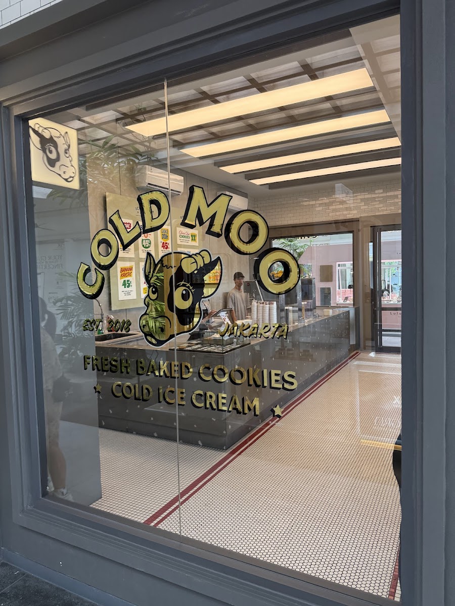 Cold Moo By the Sea PIK