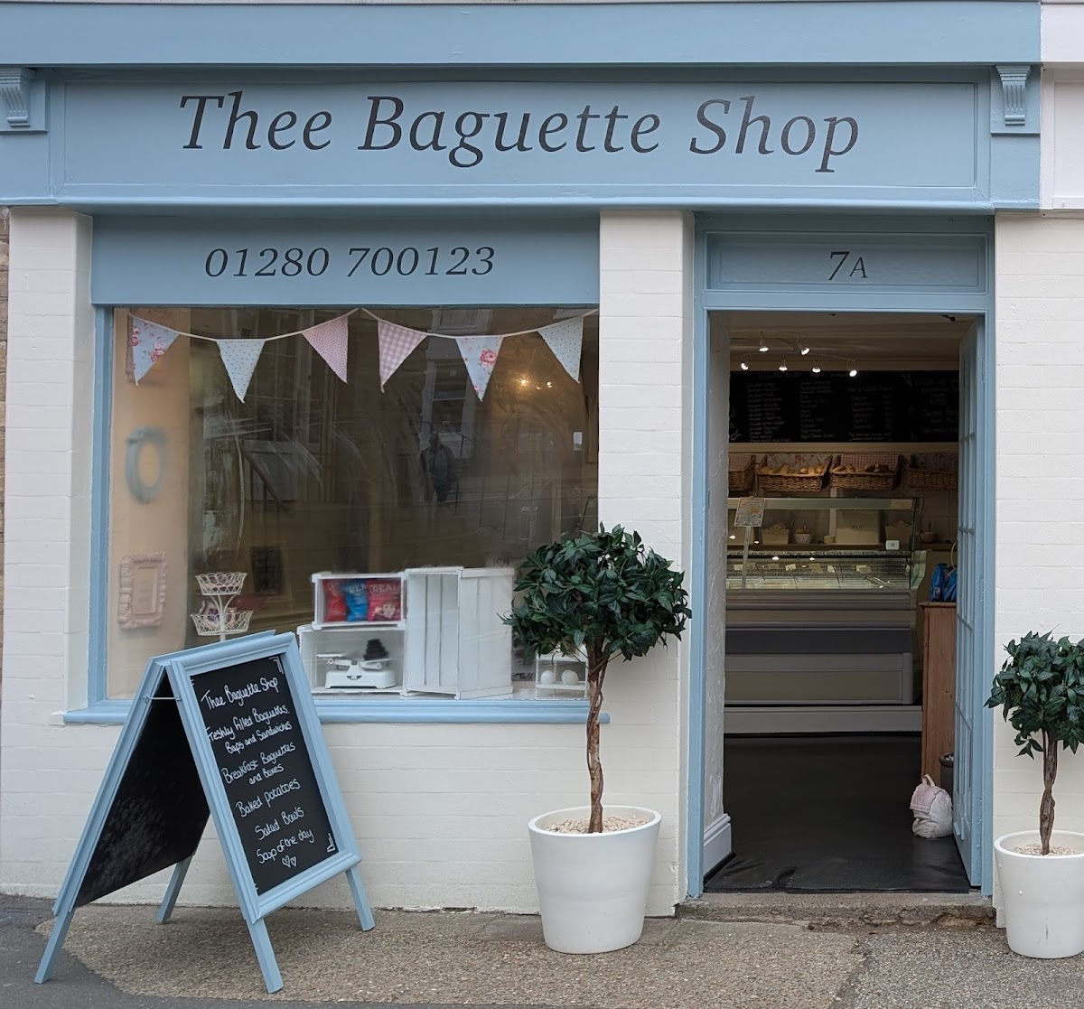 Thee Baguette Shop