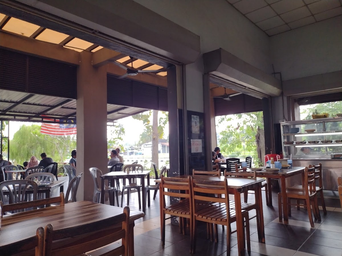 Restoran Ali Junior ( Bukit Permata, Lumut, Perak )